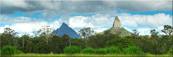 802 Glasshouse Mountains