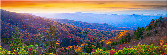1595 Sunrise in the Valley